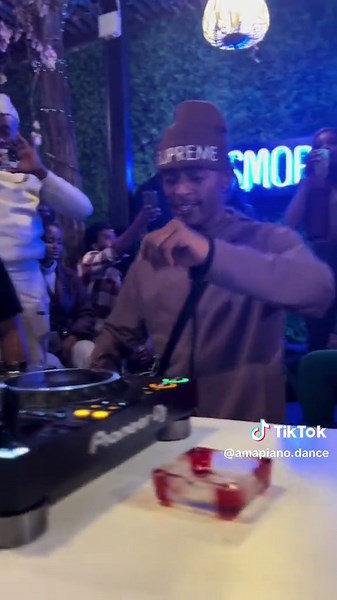 Uncle Waffles - Tanzania (Pcee & Justin Boondocks Amapiano Theme) MP3 Download Fakaza