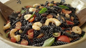 Morelli Squid Ink Black Pasta Noodles Fusilli (Rotini) - Organic Italian Pasta, Durum Wheat Semolina, Nero Di Seppia Made in Italy - 1.1 lb (500g) (1 pack)