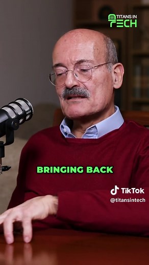 Differences Explained: Finance vs Economy