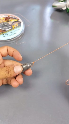 24K views · 89 reactions | The fastest way to tie a sinker — Strong, simple, and it just works  #fishingtips #anglerlife #sinkerrig #fishinggear #tightlines #fishon #outdoorfishing #fishingreels #fishingcommunity | Indra Jaya Giri | Facebook