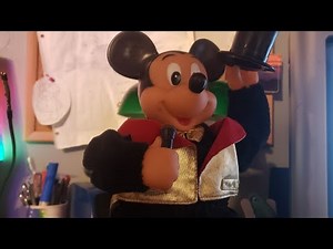 Unknown - Magogo Dancer Mickey Mouse - "Macarena"
