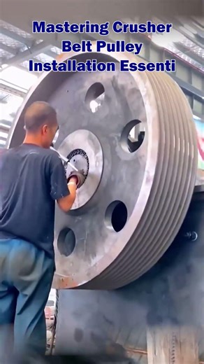 Crusher belt pulley ko kaise set karte hain manual process dekho #heavy #work