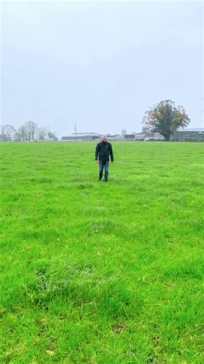 1.2K views | Winter is here and its time to get organised! ❄️ ⬇️ Keep your AKO solar fencer charged for the winter season to ensure it stays working to the best of its ability for when you need it most⚡ Follow along for all the winter care tips, and for any questions, reach out to your local Agri store/Co-op or DM us on our socials.鸞⚡ #Mullinahonecoop #AKO #SolarFencerCare #Solarfencer | Mullinahone Co-op | Facebook