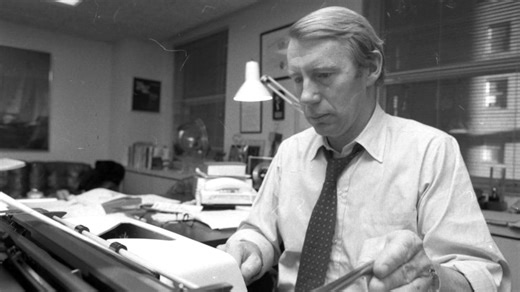 Robert MacNeil, renown PBS anchor, dies at 93