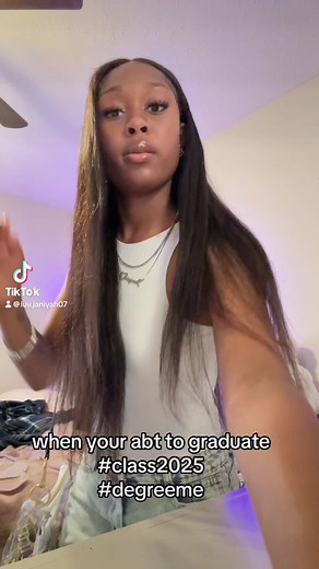 ion know the dance frfr but #degreemeplease #class2025 #fyp