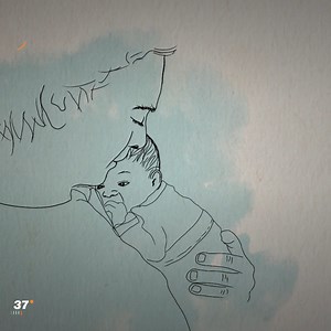 527K views · 5.1K reactions | Als männliche Hebamme ist Tobias ein echter Exot in deutschen Kreißsälen. An seiner Hebammenschule war er der erste Mann überhaupt. Doch für ihn ist es ganz normal, Frauen bei der Geburt zu unterstützen. 37 Grad "Keine leichte Geburt": kurz.zdf.de/SnO/ | 37 Grad | Facebook