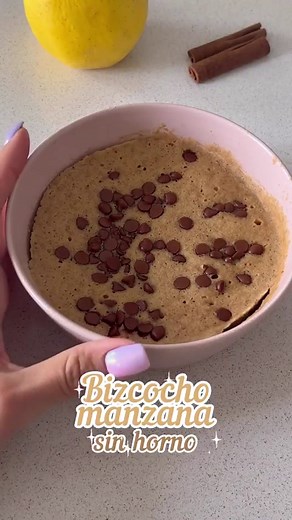Bizcocho de manzana 🍏 al microondas Últimamente mis meriendas son así, sencillas, rápidas, saco antes y saludables. Hoy te enseño este bizcocho de manzana que queda espectacular: 40g harina avena 110g compota manzana Canela y levadura 1 huevo ¿Te apetece? ✨Usa mi código de afiliada DELICIOUS en PROZIS para tener mis productos y tu descuento con muchos regalos ✄- - - - - - - - - - - - - #deliciousmartha #recetamicroondas #singluten #comesano #recetasana #cocinafacil #fitfood #recetafacil #ideafa