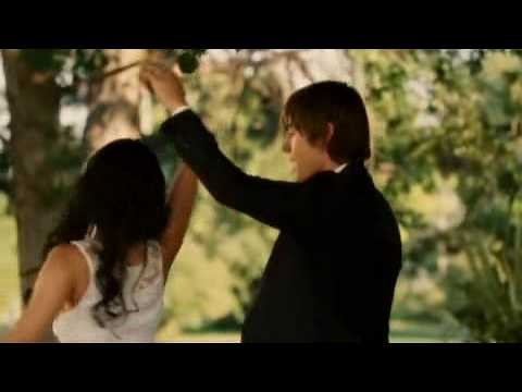 Zac Efron's Kissing Scene with Nikki Blonsky and Vanessa Hudgens