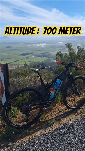 Doing a monster climb in Porterville #mtb #elevation #shorts #climbing