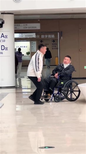 Replying to @𝐃𝐞𝐫𝐫𝐢𝐜𝐤✰ The funniest best friend ever . #motivation #lifelessons #thegoodvibestalk #inspiration #besfriends