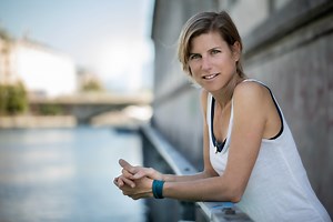 "L'épouse" d'Anne-Sophie Subilia: du désœuvrement au courage d'action | RTS