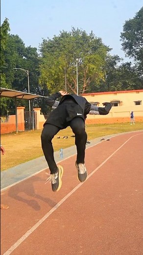 backflip practice 2💯 💯 #viral #shortsfeed #trendingshorts