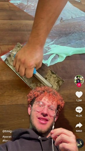 Applying Green Substance to Wooden Floor Design