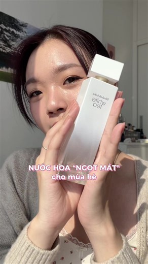 Mùi Nước Hoa Mát và Thanh Lịch White Tea - Elizabeth Arden | Review