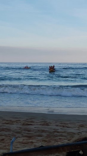 22 reactions | Boat Beaching Sea Rescue | Johan Kamffer | Facebook