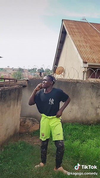 Washing Eyes: A Hilarious Moment in Comedy