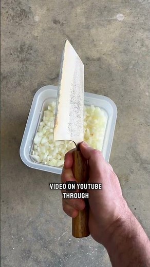 Is a bunka the best knife for small dicing onions? Learn two new ways to small dice an onion 🧅
