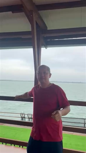 🌊 ST FISH FARM RESORT 🏝🐟 A unique floating sea resort where you can eat, play, fish, relax & stay — all in one place! 一个结合 吃 · 玩 · 钓鱼 · 看海 · 住宿 的特色海上海鲜度假村！ ✨ Fresh seafood dining ｜ 新鲜海鲜美食 🎣 Fun fishing experience ｜ 大人小孩都适合的钓鱼体验 🚤 Boat transfer included ｜ 提供船只接送 🏡 Sea-view stay & day trip ｜ 海景住宿 & 一日游体验 👨‍👩‍👧‍👦 Perfect for family, friends & couples ｜ 适合家庭、朋友、情侣 Escape the city, enjoy the sea breeze, and create unforgettable memories 🌊 远离城市喧嚣，吹着海风，享受真正放松的海上度假时光。 Whether it’s a short get