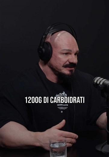 Ma i social possono davvero insegnare il bodybuilding?? Guarda la puntata completa sulla nostra pagina YouTube👊 Link in bio!