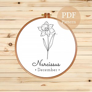 December Birth Flower Hand Embroidery Design: Narcissus Pattern (PDF Pattern) - Etsy