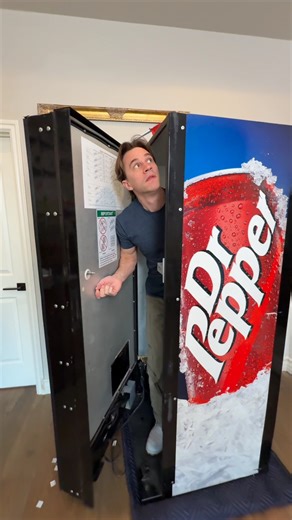 98K views · 1.1K reactions | Hidden room of mirrors thru a soda machine door! 朗 | Kid Magician Grown Up | Facebook