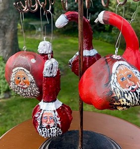 Hand Painted Santa Gourd: Primitive Folk Art Christmas Ornament - Etsy