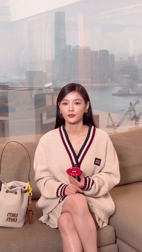 #KimYooJung wearing a comfy oversized cardigan and pleated skirt from Miu Miu Spring Collection🤎 #KimYouJung #miumiu #ellekorea #fbreelsfypシ゚viralシ #fbreelsfypシ゚viralfbreelsfypシ゚viral #fbreelsfypシ゚ #fbreelsvideo #fbreelsfypシ゚viral #fbreels | 20th Century Girl