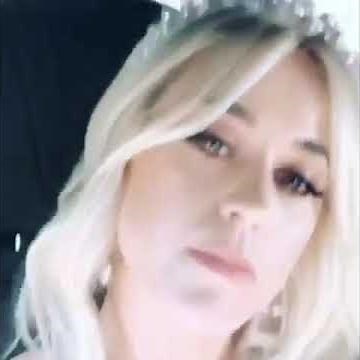 Katy Perry cantando Con calma de Daddy Yankee Remix