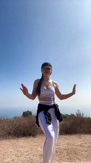 Learn How to Dance: Shoulder Shimmy Tutorial