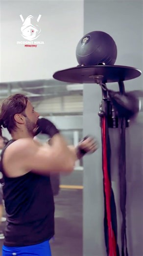 Flash Hands! ⚡ Speed Bag Drills for Lightning Fast Reflexes