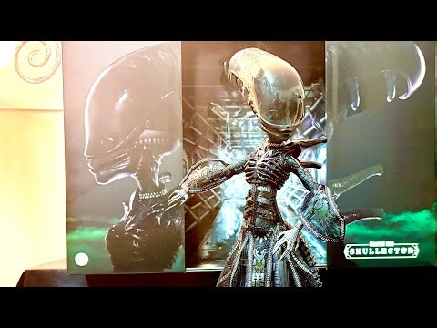 Mattel Creations Monster High Skullector Alien Xenomorph Doll Review - H.R. Giger