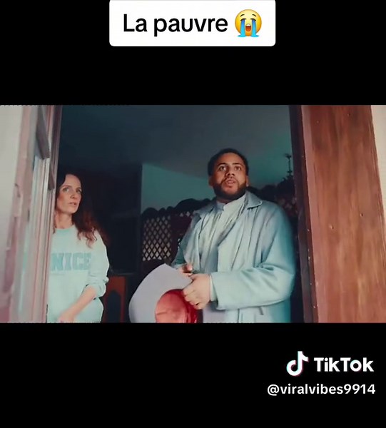 Énorme cache-cache - Michou . . #michou #youtube #cachecache #jeu #video #doigby #elsa #raska #nicotine #viralvibes