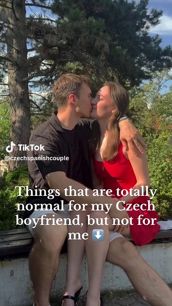 Things that are totally normal for my Czech boyfriend, but not for me: – Eating watermelon with a spoon. [A crime for Spanish people ☠] -Absolutely obsessed with walking everywhere. [even if it’s 5 km just for a coffee 🥵] – The second he feels slightly sick: tea with honey and lemon. Immediately. [we don’t even drink much tea in Spain] – Having dinner at 6 p.m. [I’m still digesting lunch haha] – Always barefoot at home — no exceptions. – Wakes up at 7 a.m. every. single. day. Even on weekends. 