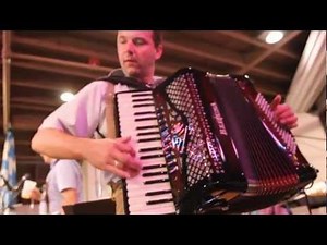 Oktoberfest 2012 | Amazing German Accordion Player | OldWorld HB