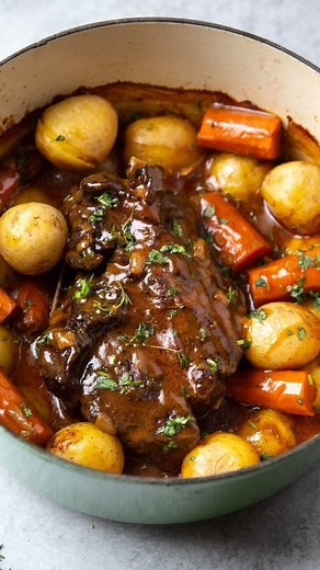 GITK #1 recipe 👉🏻 Classic Pot Roast!! This recipe includes all the crave-worthy elements that make pot roast a family favorite, including melt-in-your-mouth meat, potatoes, carrots, and a rich, warming broth! https://gardeninthekitchen.com/classic-pot-roast/ #potroast #mississipipotroast #beefroast #chuckroast #meateater #carnivorediet @lecreuset #comfortfood #gardeninthekitchen #marthafood #wintercooking #beefstew #stew | Garden in the Kitchen