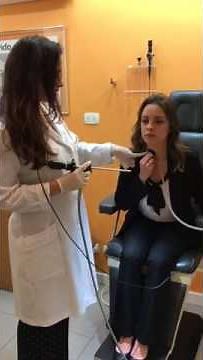 Vídeolaringoscopia com estroboscopia ou vídeolaringoestroboscopia