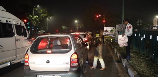 #Chandigarh Traffic Police is observing National Road Safety Month 2025 from 1st to 31st January. As part of this initiative, awareness sessions are being conducted at AP Chowk, Chandigarh. These sessions emphasize adherence to traffic rules, the importance of helmets and seat belts, lane discipline, pedestrian safety, and sustainable practices to promote road safety and environmental responsibility.#WeCareForYou #roadsafetyawareness #RoadSafety #safedriving #FollowTrafficRules #helmet #RoadSafe