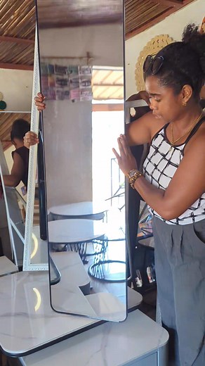 22K views · 1.1K reactions | Bonjour S&S boutique ❤️! Arrivage table basse et miroir #table basse paire #miroir 1m50 ✅ Adresse ✅ travaux pk3 angle mandea pompier soafeno  Contact:032.50.843.31 ❌‼️ Suivez et abonnez page naka ❌‼️@zay tsy tara Arrivages 朗 Prix sur commentaires  | Sourayah Youmirah Jerk | Facebook