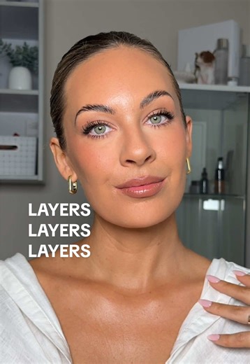 Makeup Techniques: Mastering Layers for Stunning Looks