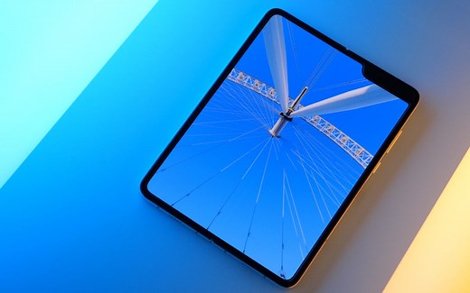 三星折叠屏Galaxy Fold评测：很好，但也很可惜