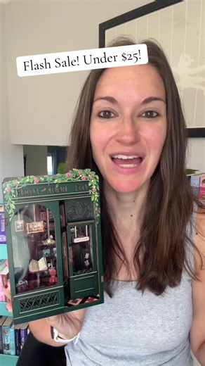 The cutest addition to your bookshelf! This DIY book nook is easy to put together and looks incredible! #booktok #reader #booknookdiy #booklover #bookshelf