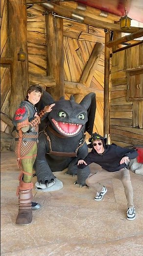 Meeting Toothless at Universal Epic Universe! #epicuniverse