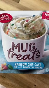 Baking a cake using Pop-It mold