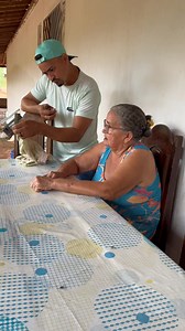 Quando o casal se separa é o homem quer reconciliar tem que levar presente até para a sogra #robertacomedia | Robertacomedia