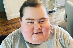 Vanessa Lachey, Gail Simmons and More React to Death of 'Chopped Junior' 's Fuller Goldsmith, 17