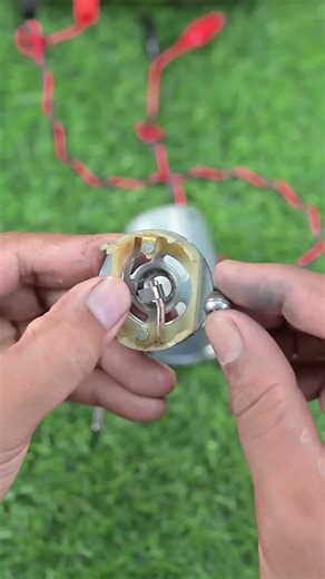 Fix your 775 dc moer ll How your repair a 775 dc moter at home #viral #trendingshorts