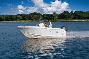 Robalo Boats R180