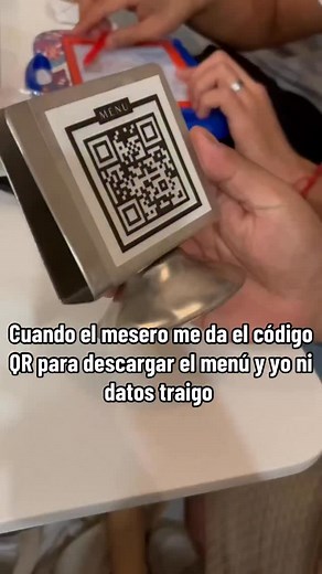 59 reactions | ¿Y ahora cómo le hago? #humor #comedia #menu #QR #mesero | Noe Araujo | Facebook