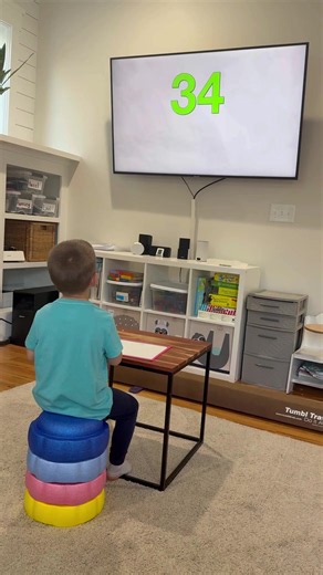 Seeing a number, saying it aloud, and then writing it down strengthens number recognition, memory, and early number-writing skills. 🧮 🙌 🎥 Video is from YouTube - search “random number generator 1-100.” #mathskills #numberrecognition #earlylearning #learningthroughplay #preschoollearningsongs