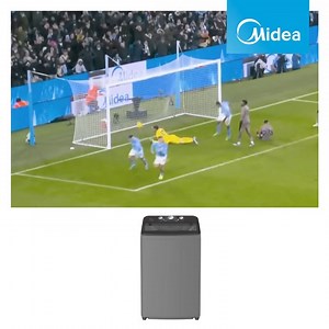 Potencia en cada anotación. La Lavadora Carga Superior Midea con su impulsor elevado Vortex Wash genera potentes corrientes de agua que mejoran significativamente el rendimiento de lavado. 📺 No te pierdas el próximo partido del Manchester City vs Arsenal el próximo domingo 31 de marzo. #WorldClass 🏆 #ManCity vs #Arsenal #ManchesterCity #Midea | Midea Colombia